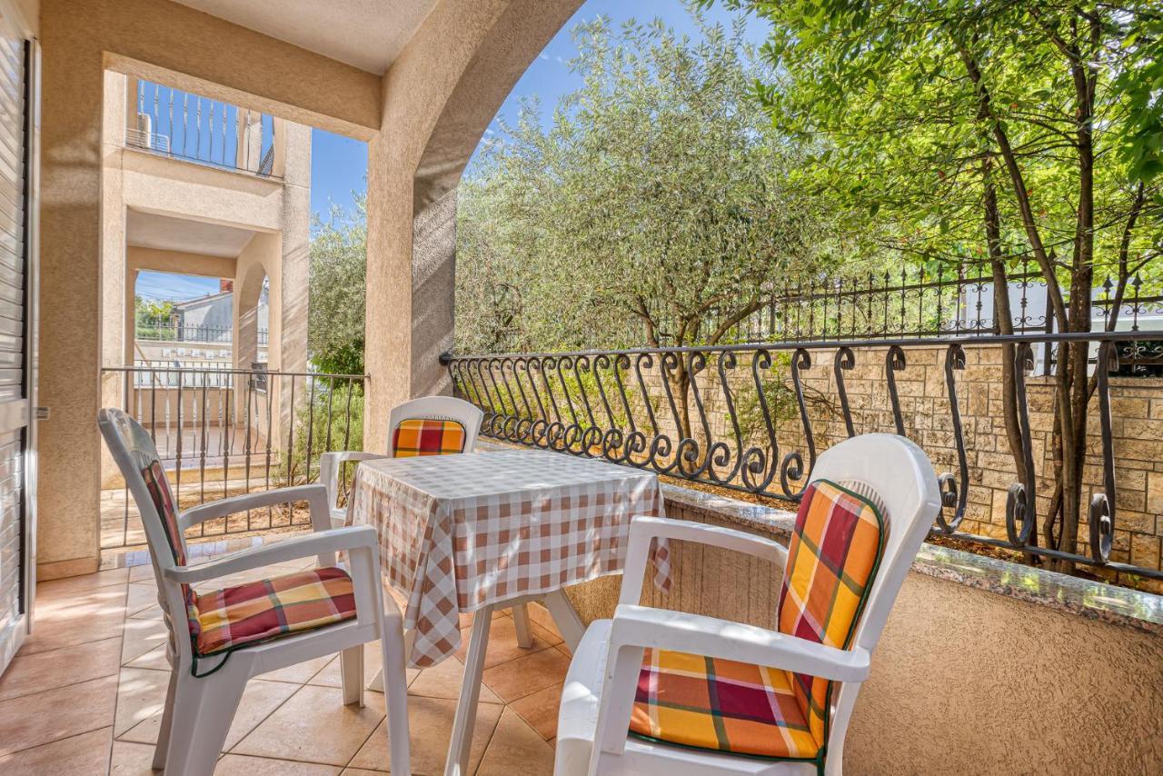 דירות פורץ House Laura 200M From The Beach And The Center מראה חיצוני תמונה